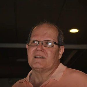 Meet your Posher, Chuck